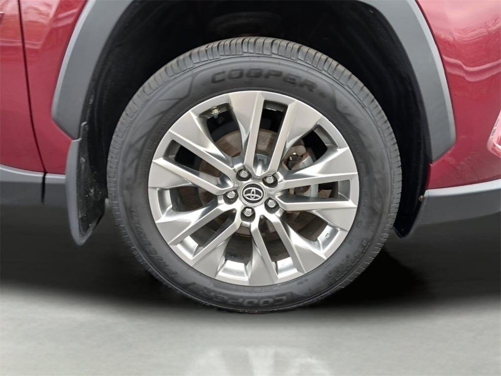 used 2019 Toyota RAV4 car, priced at $28,058