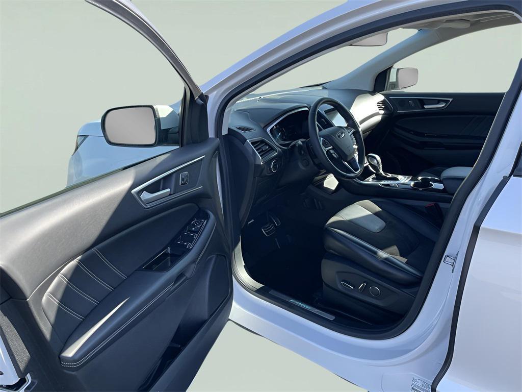 used 2018 Ford Edge car, priced at $20,397