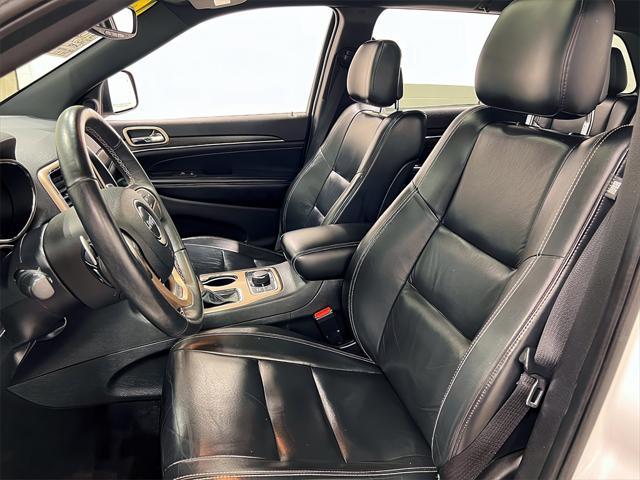 used 2017 Jeep Grand Cherokee car, priced at $15,364