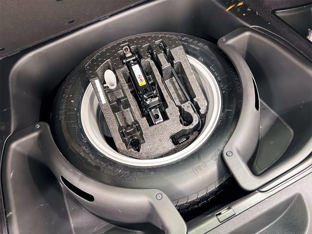 used 2017 Jeep Grand Cherokee car, priced at $15,364