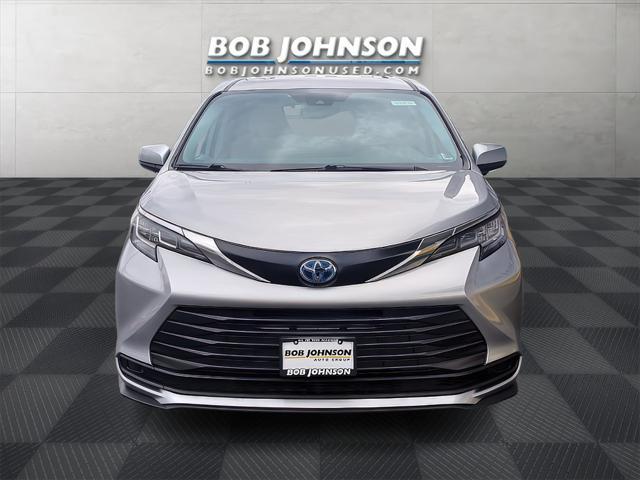 used 2022 Toyota Sienna car, priced at $31,495
