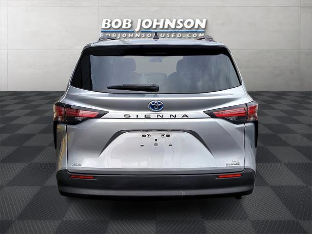 used 2022 Toyota Sienna car, priced at $31,495