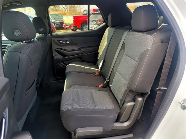 used 2023 Chevrolet Traverse car, priced at $32,528
