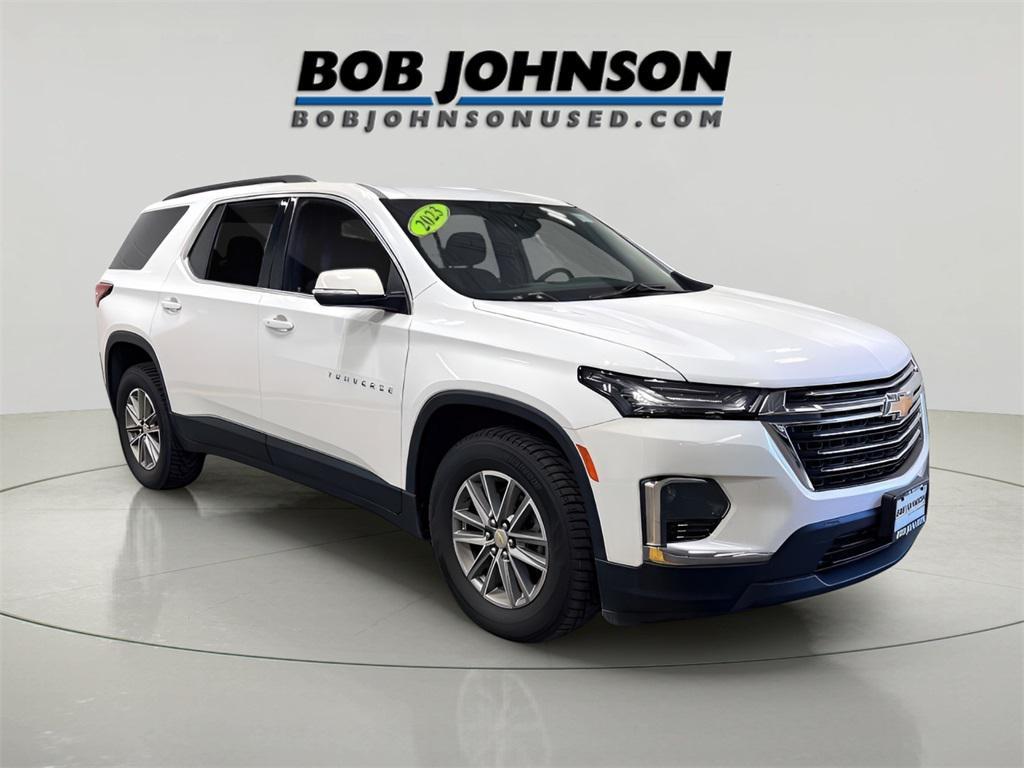 used 2023 Chevrolet Traverse car, priced at $30,275