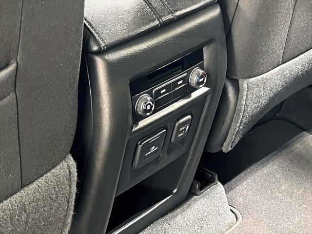 used 2023 Chevrolet Traverse car, priced at $32,000