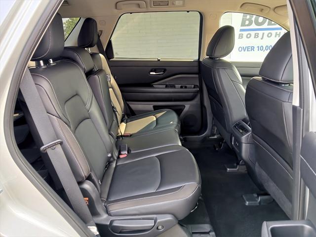 used 2023 Nissan Pathfinder car, priced at $34,259