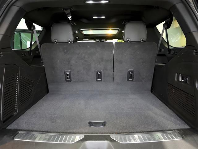 used 2024 GMC Yukon XL car, priced at $80,889