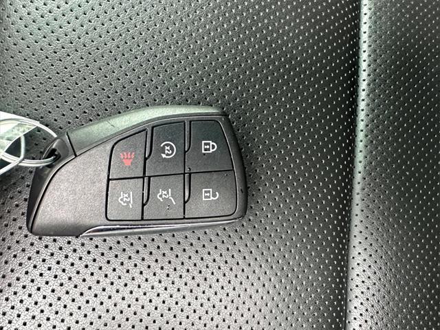 used 2024 GMC Yukon XL car, priced at $80,889