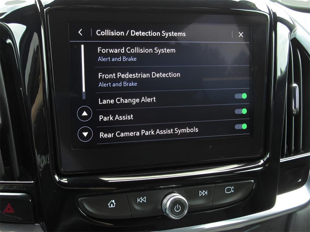 used 2023 Chevrolet Traverse car, priced at $32,471