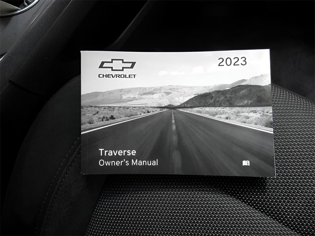 used 2023 Chevrolet Traverse car, priced at $32,471