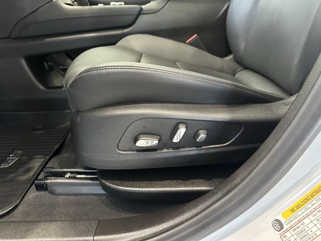 used 2025 Cadillac XT6 car, priced at $49,592