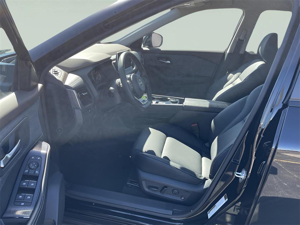 used 2022 Nissan Rogue car, priced at $26,432