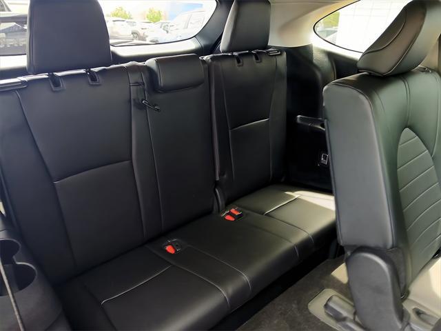 used 2024 Toyota Highlander car, priced at $42,995