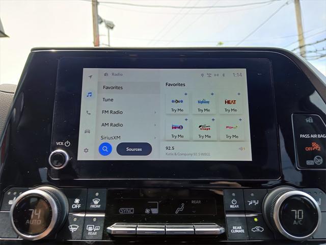 used 2024 Toyota Highlander car, priced at $42,995