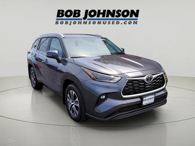 used 2024 Toyota Highlander car, priced at $42,710