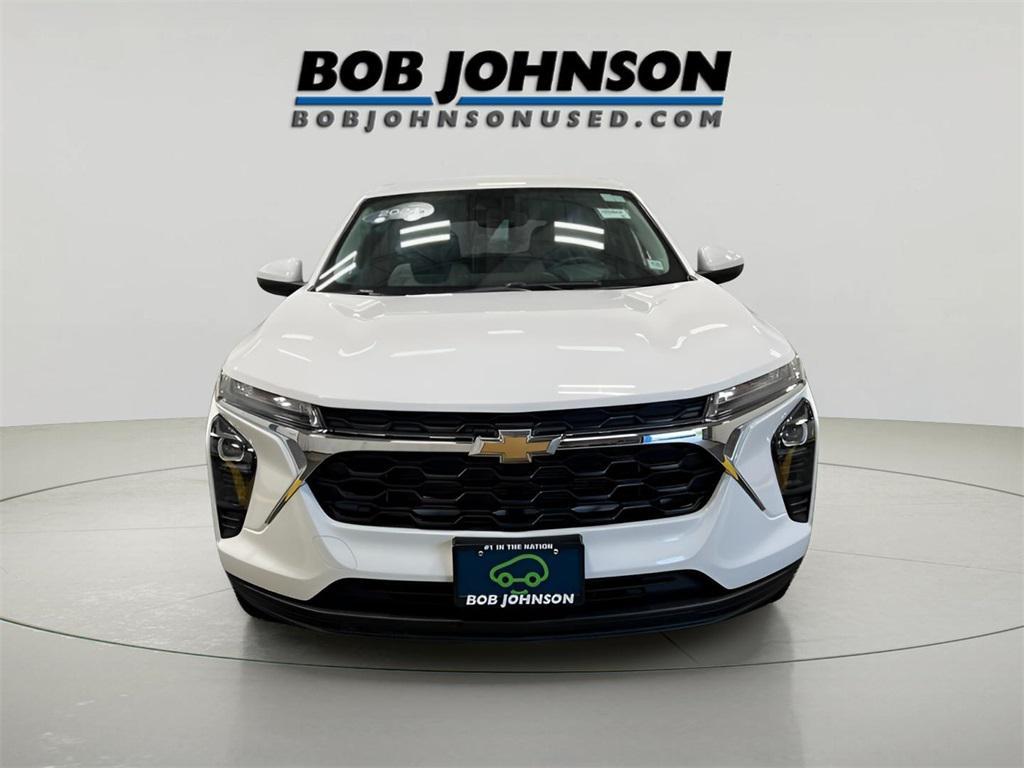 used 2024 Chevrolet Trax car, priced at $19,461