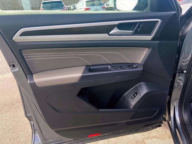 used 2021 Volkswagen Atlas car, priced at $24,204