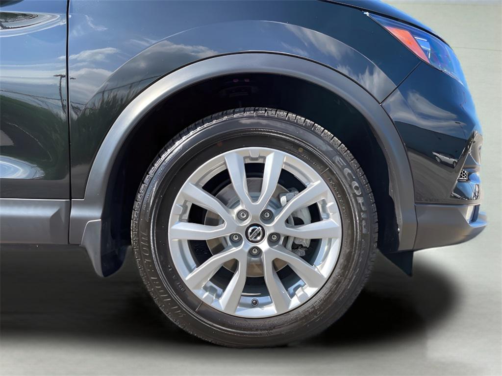used 2022 Nissan Rogue Sport car, priced at $22,995
