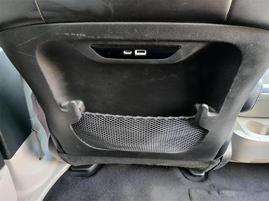 used 2024 Chrysler Pacifica Hybrid car, priced at $29,080