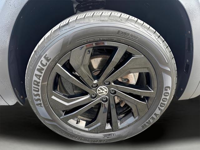 used 2023 Volkswagen Atlas car, priced at $29,999
