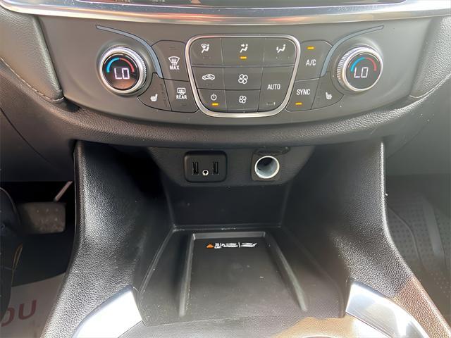 used 2023 Chevrolet Traverse car, priced at $31,652