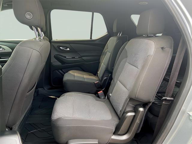 used 2023 Chevrolet Traverse car, priced at $31,652