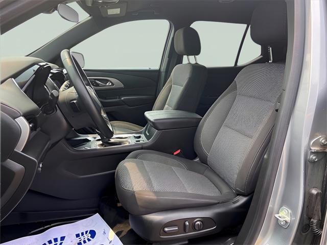 used 2023 Chevrolet Traverse car, priced at $31,652