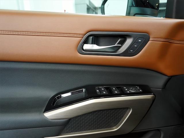 used 2022 Nissan Pathfinder car, priced at $34,923