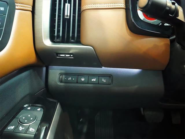 used 2022 Nissan Pathfinder car, priced at $34,923