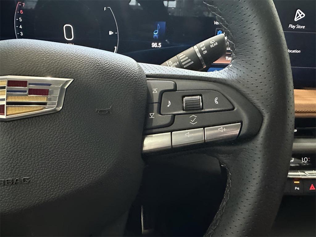 used 2025 Cadillac XT4 car, priced at $45,498