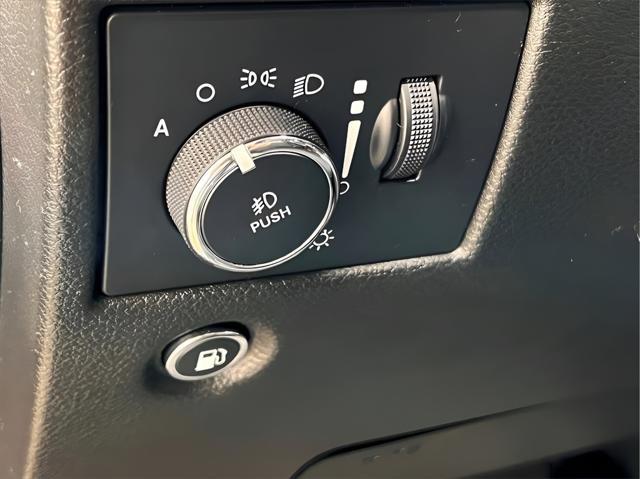 used 2021 Jeep Grand Cherokee car, priced at $28,500