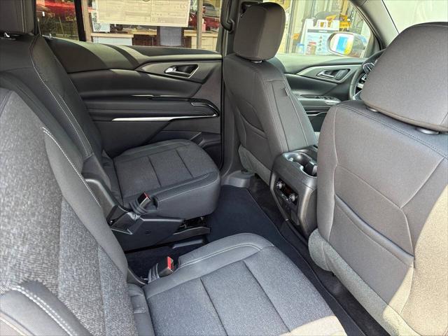new 2025 Chevrolet Traverse car, priced at $45,690