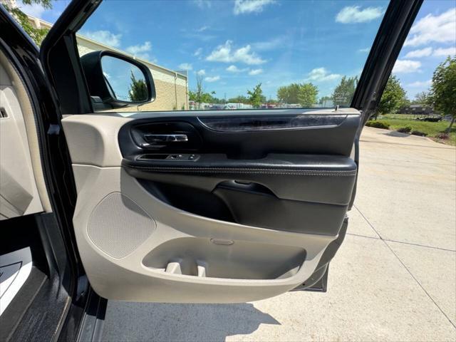 used 2014 Chrysler Town & Country car, priced at $8,995