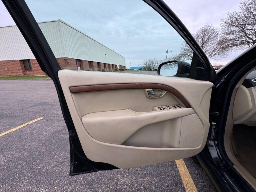 used 2009 Volvo S80 car, priced at $4,995