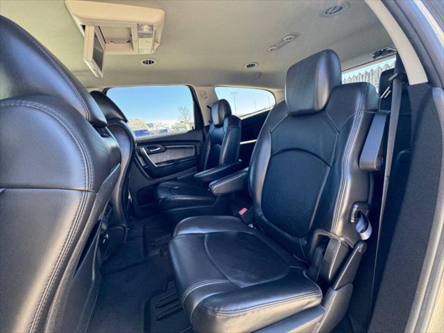 used 2010 Chevrolet Traverse car, priced at $6,995