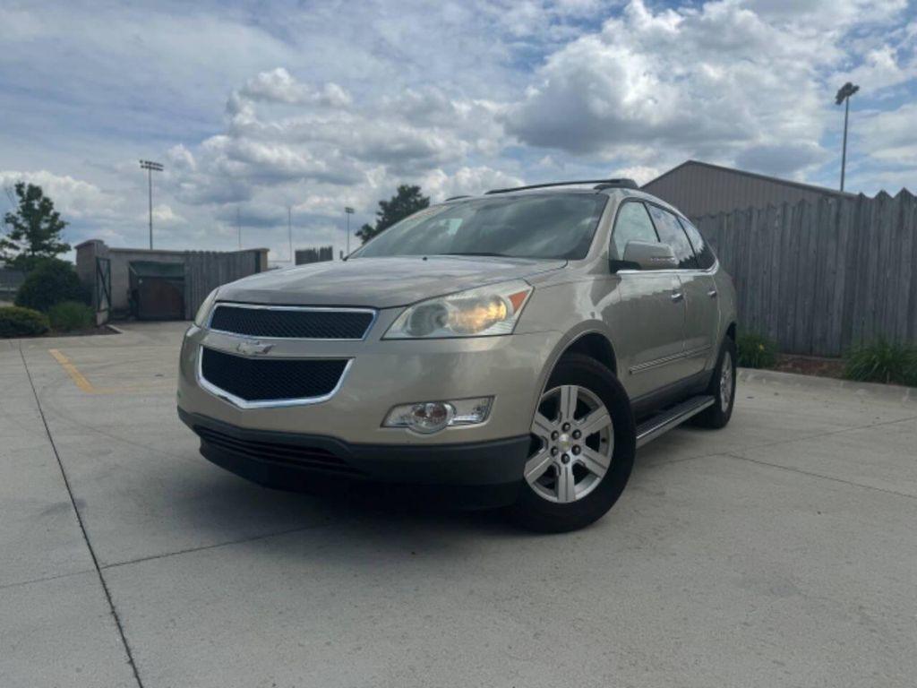 used 2010 Chevrolet Traverse car, priced at $6,995