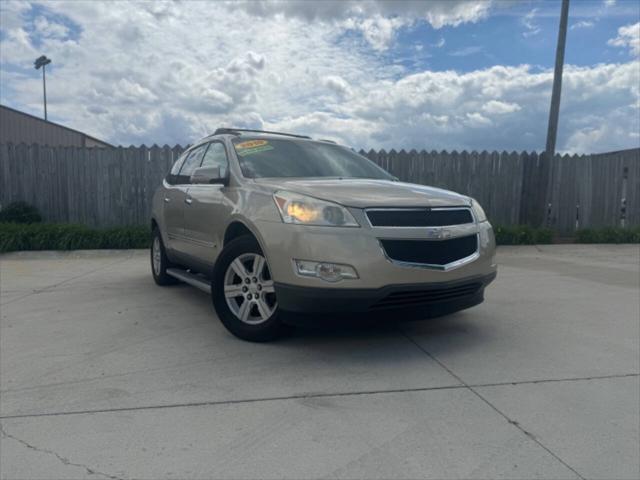 used 2010 Chevrolet Traverse car, priced at $6,995