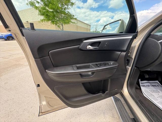 used 2010 Chevrolet Traverse car, priced at $6,995