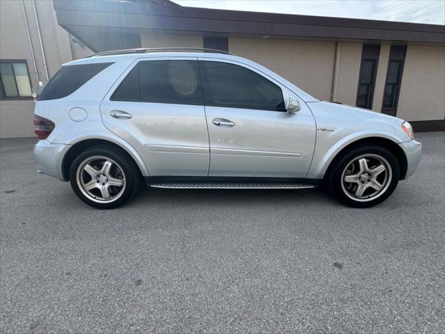 used 2008 Mercedes-Benz M-Class car, priced at $13,995