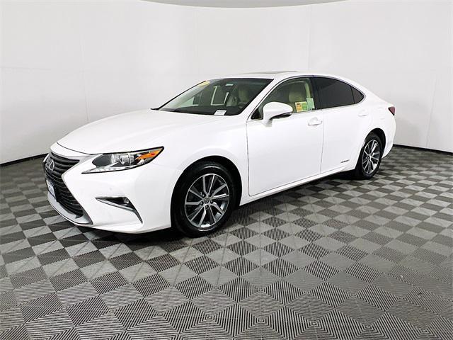 used 2016 Lexus ES 300h car, priced at $20,900