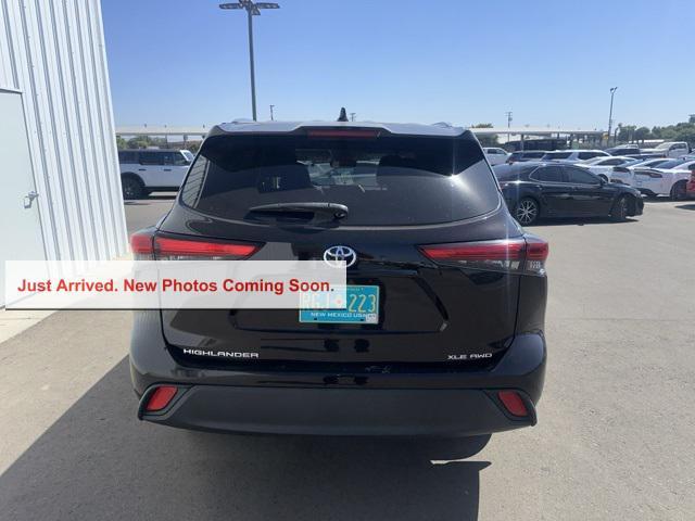 used 2021 Toyota Highlander car, priced at $34,500