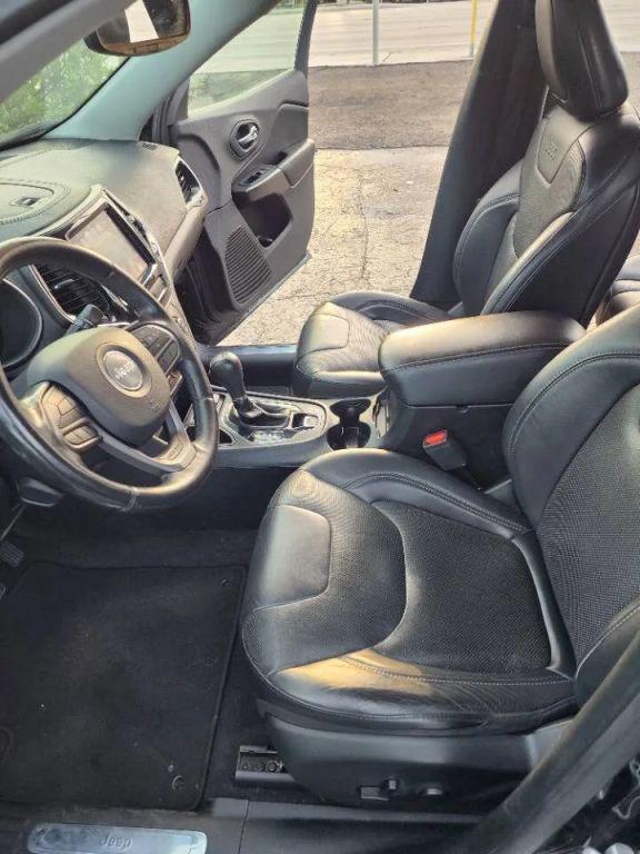 used 2019 Jeep Cherokee car, priced at $10,998