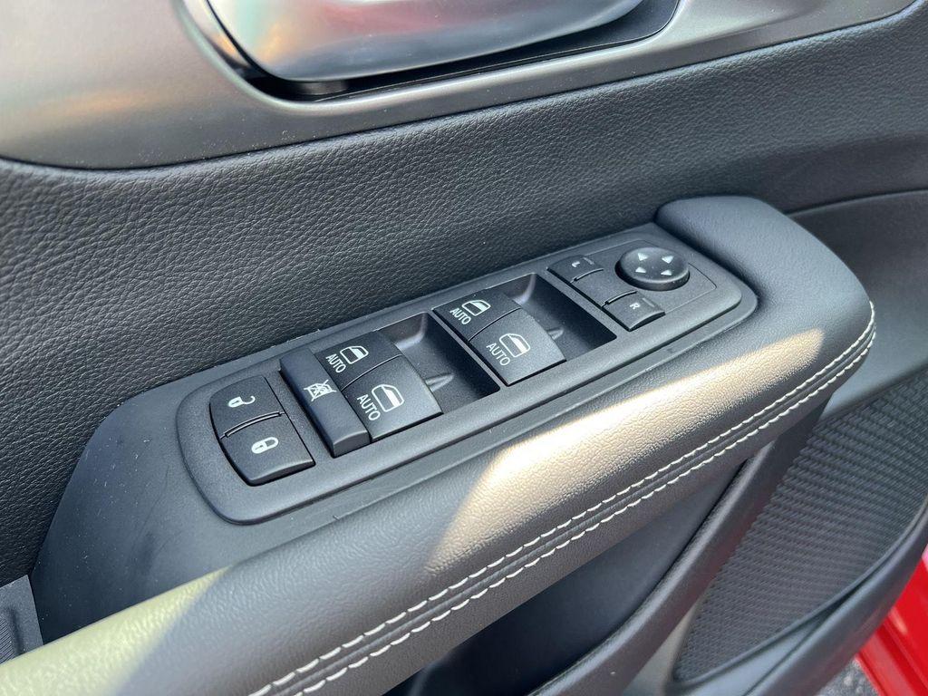new 2026 Chrysler Voyager car, priced at $40,962