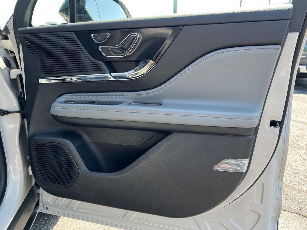 used 2022 Lincoln Corsair car, priced at $28,327