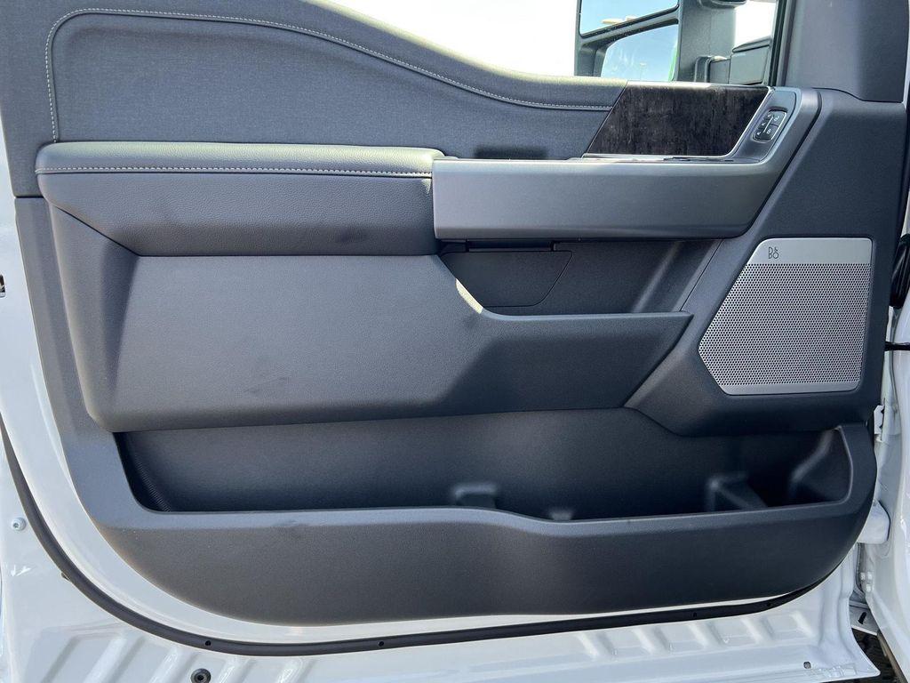 new 2025 Ford F-250 car, priced at $82,872