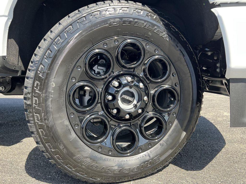 new 2025 Ford F-250 car, priced at $82,872