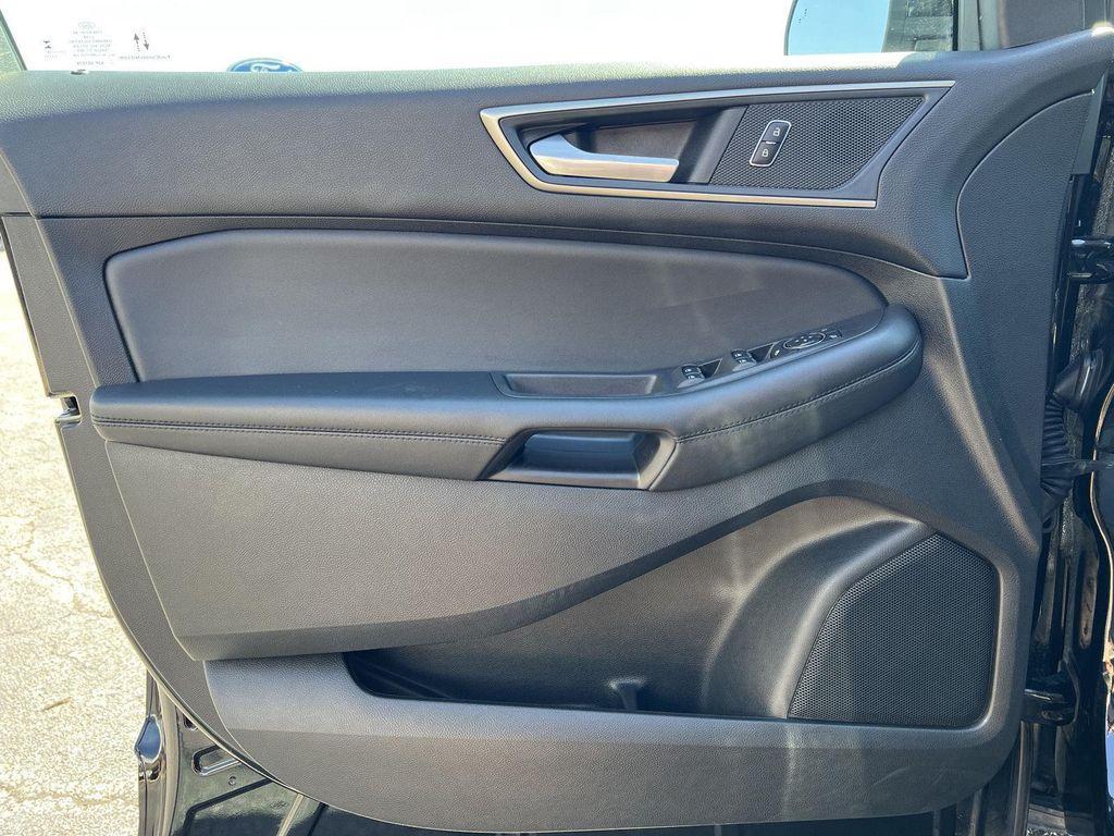 used 2024 Ford Edge car, priced at $23,297