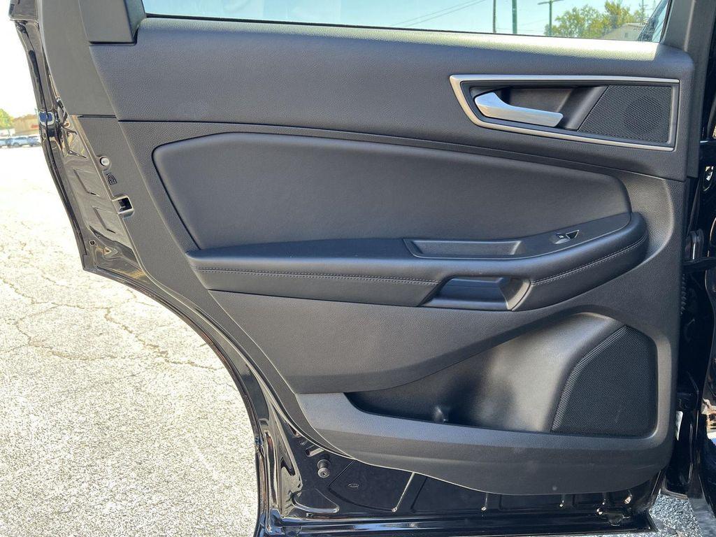 used 2024 Ford Edge car, priced at $23,297