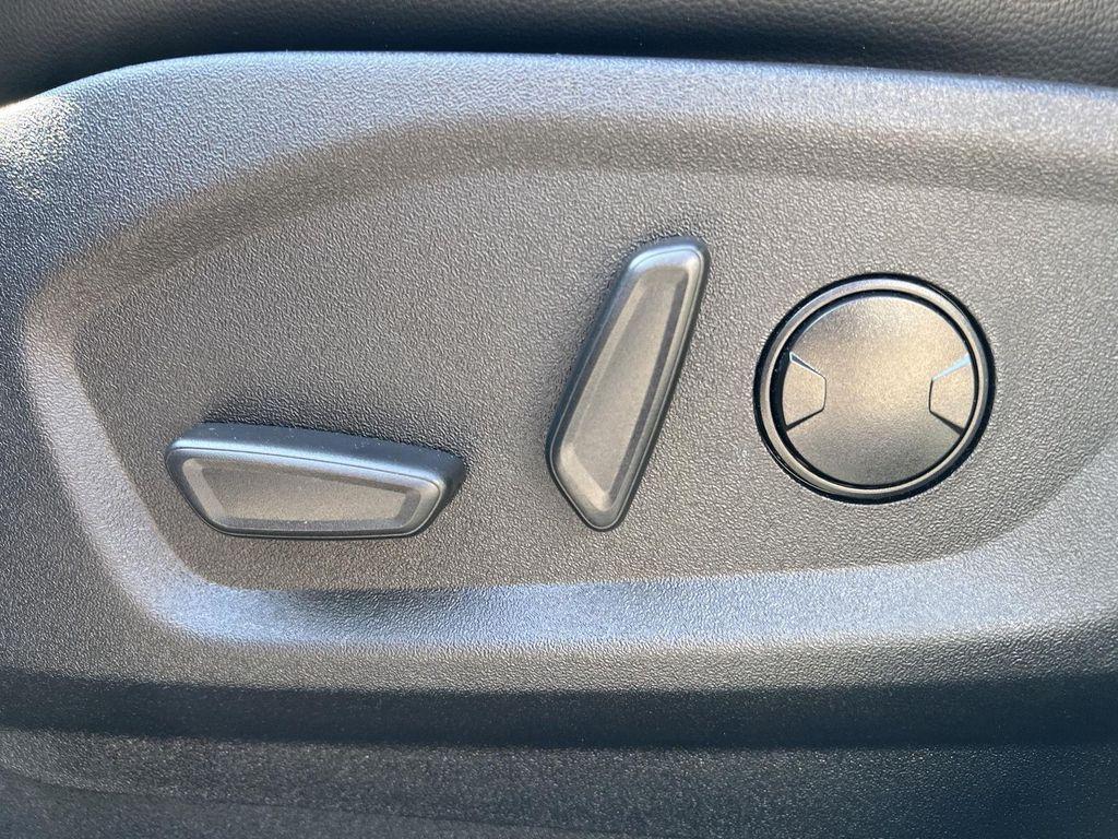 used 2024 Ford Edge car, priced at $23,297