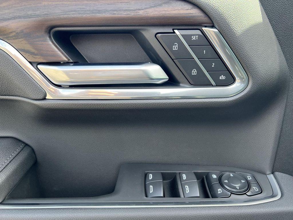 new 2025 GMC Sierra 1500 car, priced at $67,935